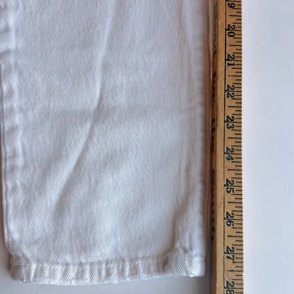 Levi's Customized and Tapered White Distressed jeans - Picture 10 of 11